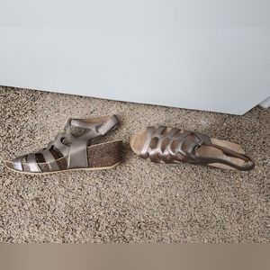 Size 41 Dansko wedge sandals